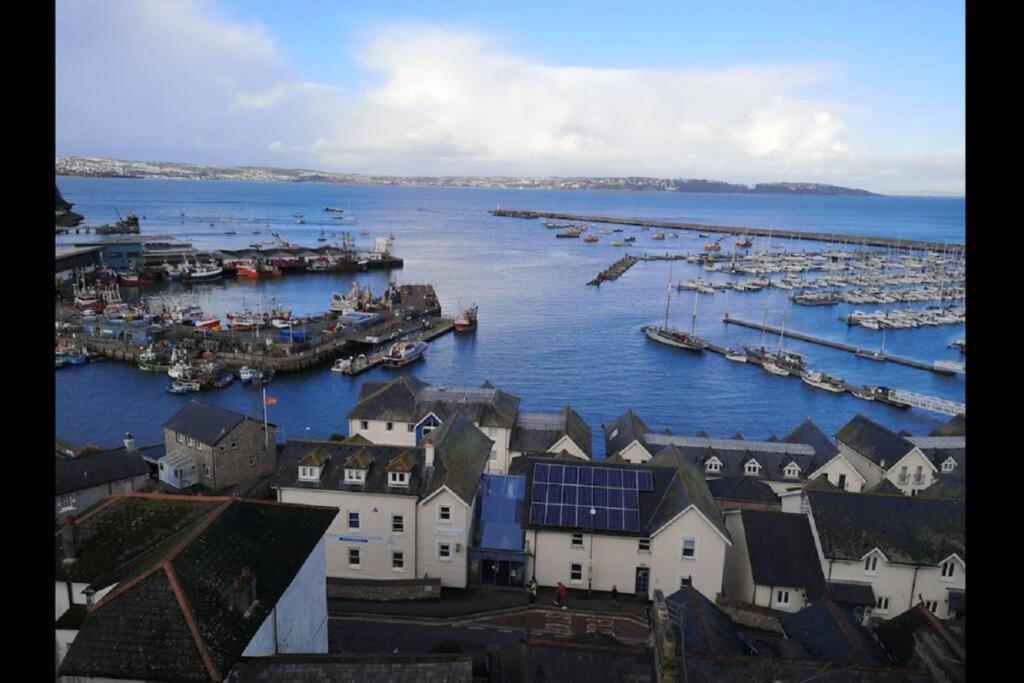 Beautiful, Spacious 3 Bed Apartamento Brixham